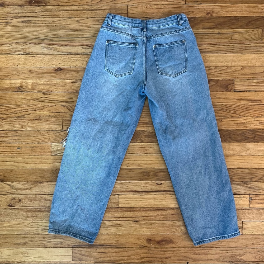 PRETTYLITTLETHING RIPPED JEANS - Picture 3 of 3